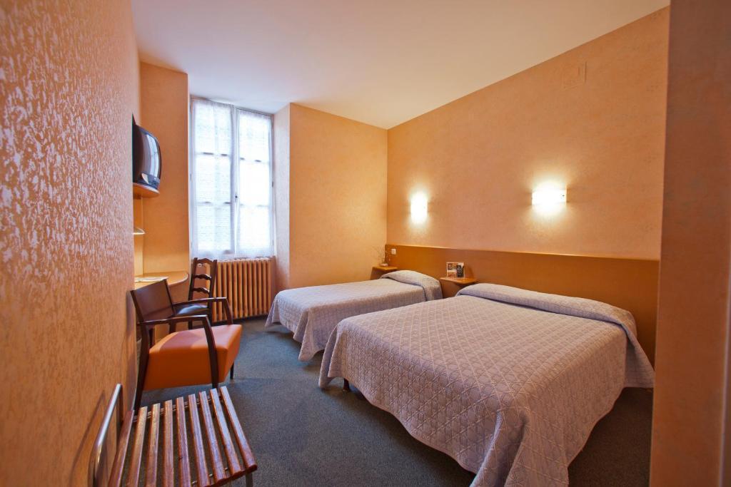Logis Hotel De France Arudy Δωμάτιο φωτογραφία