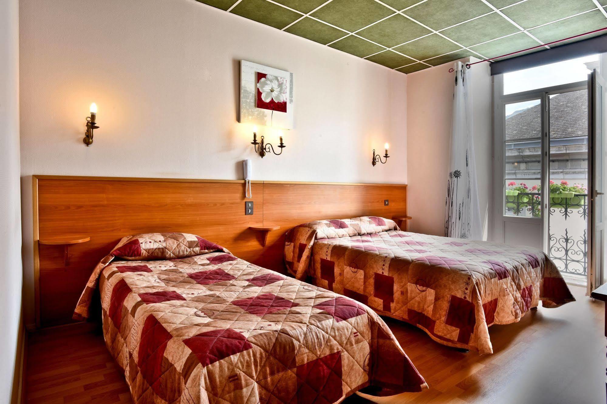 Logis Hotel De France Arudy Εξωτερικό φωτογραφία