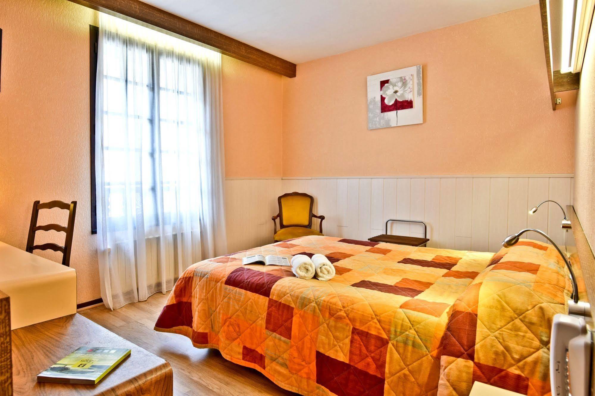 Logis Hotel De France Arudy Εξωτερικό φωτογραφία